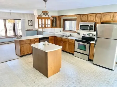 18 Richardson Terrace Wayne ME 04284