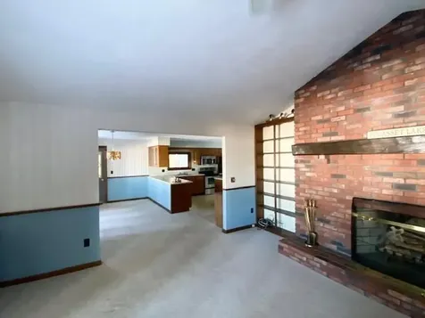 18 Richardson Terrace Wayne ME 04284