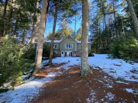 18 Richardson Terrace Wayne ME 04284