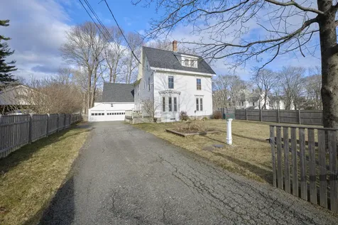 260 Broadway Rockland ME 04841