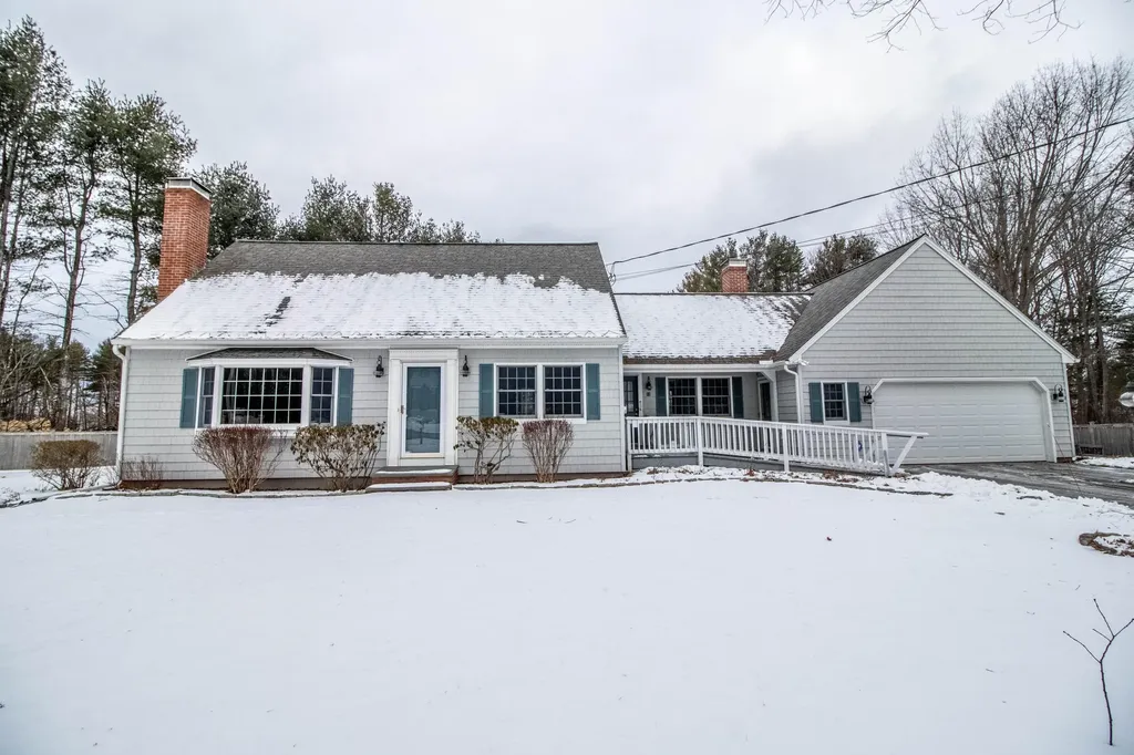 12 Pinewood Circle Biddeford ME 04005