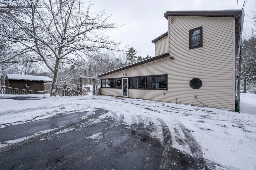472 Skillings Corner Road Auburn ME 04210
