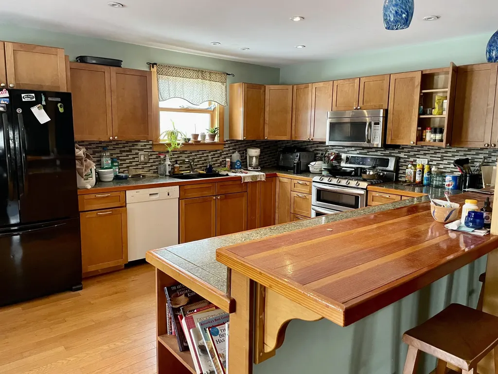 612 S Shore Road North Haven ME 04853