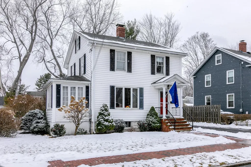 74 Wellington Road Portland ME 04103