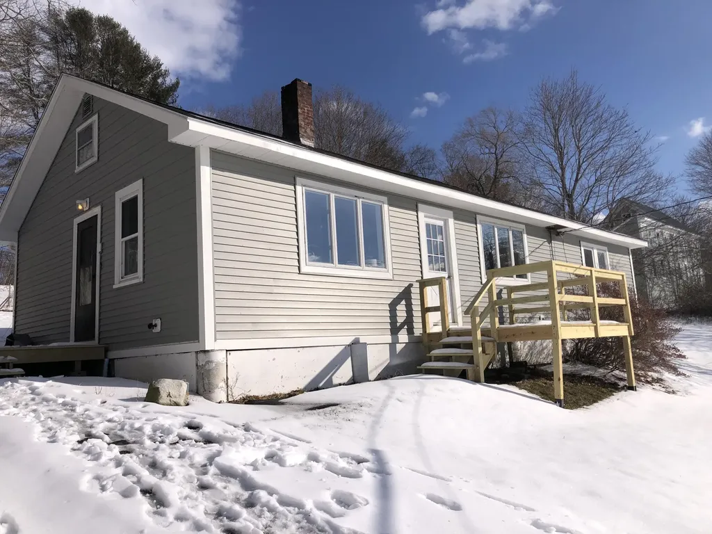 152 Jefferson Street Waldoboro ME 04572