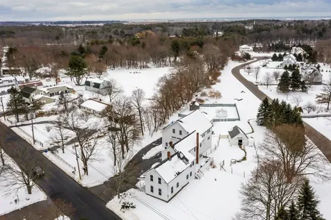 10 Drinkwater Road Hampton Falls NH 03844