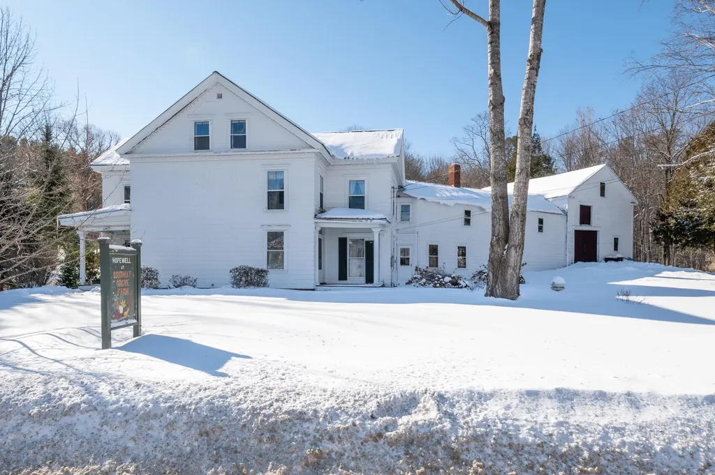 8 Pleasant Street Norway ME 04268