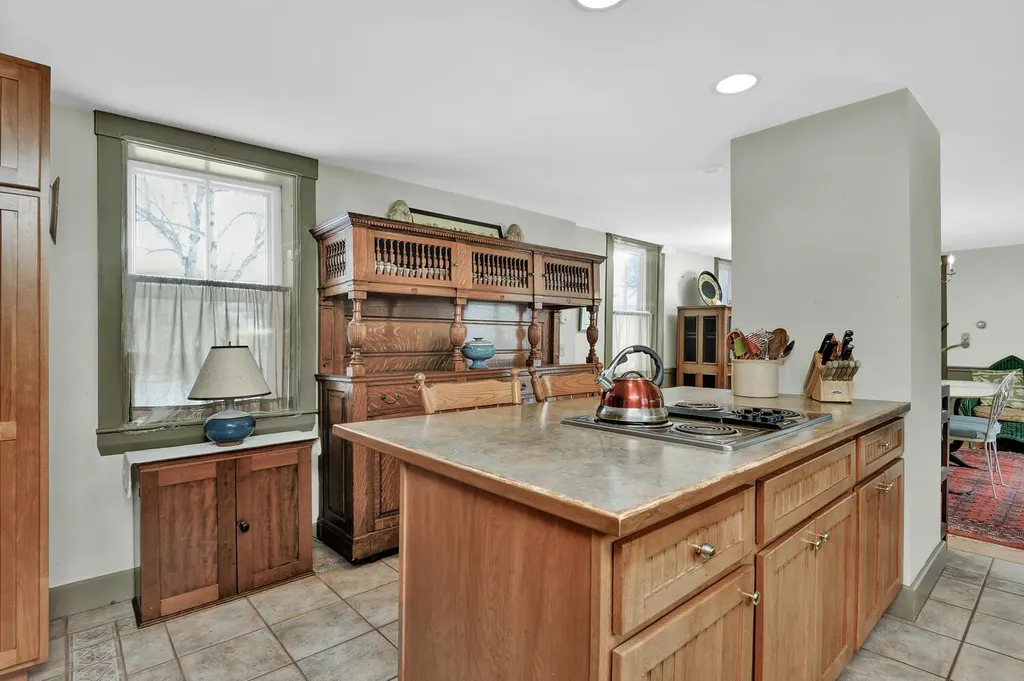 8 Pleasant Street Norway ME 04268
