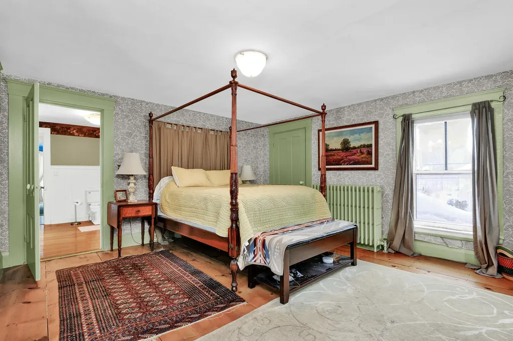 8 Pleasant Street Norway ME 04268