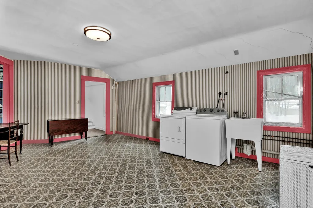 8 Pleasant Street Norway ME 04268