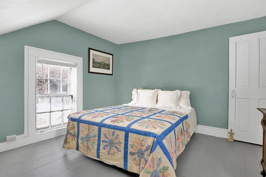 8 Pleasant Street Norway ME 04268