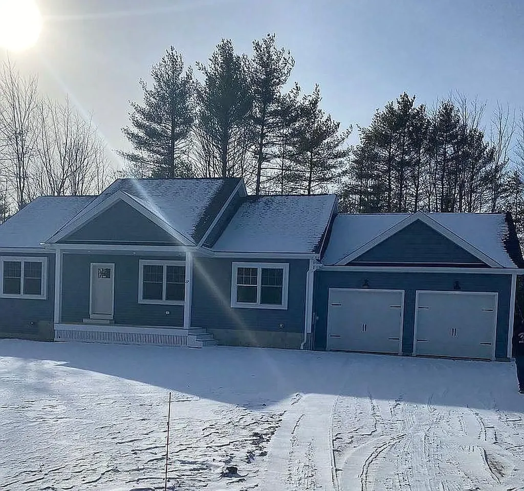 27 Leonards Way Windham ME 04062