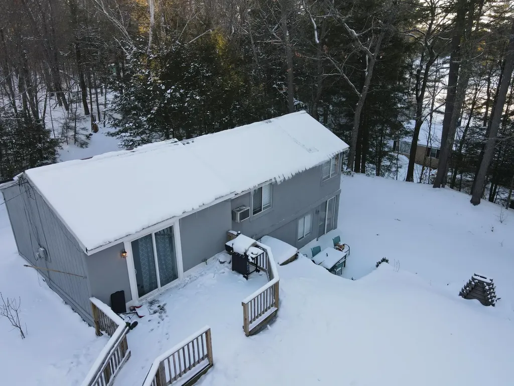 17 Grassington Road Windham ME 04062