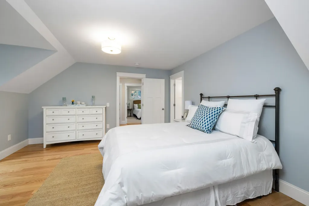 21 Webhannet Place Kennebunk ME 04043