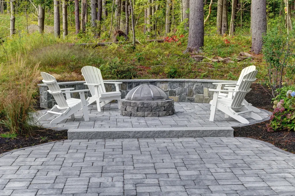 21 Webhannet Place Kennebunk ME 04043