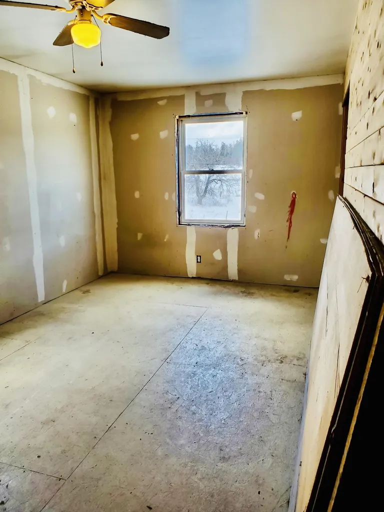 512 Files Hill Road Thorndike ME 04986