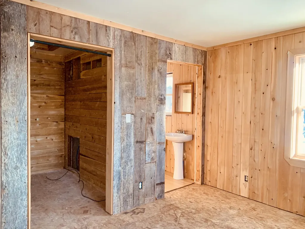 512 Files Hill Road Thorndike ME 04986