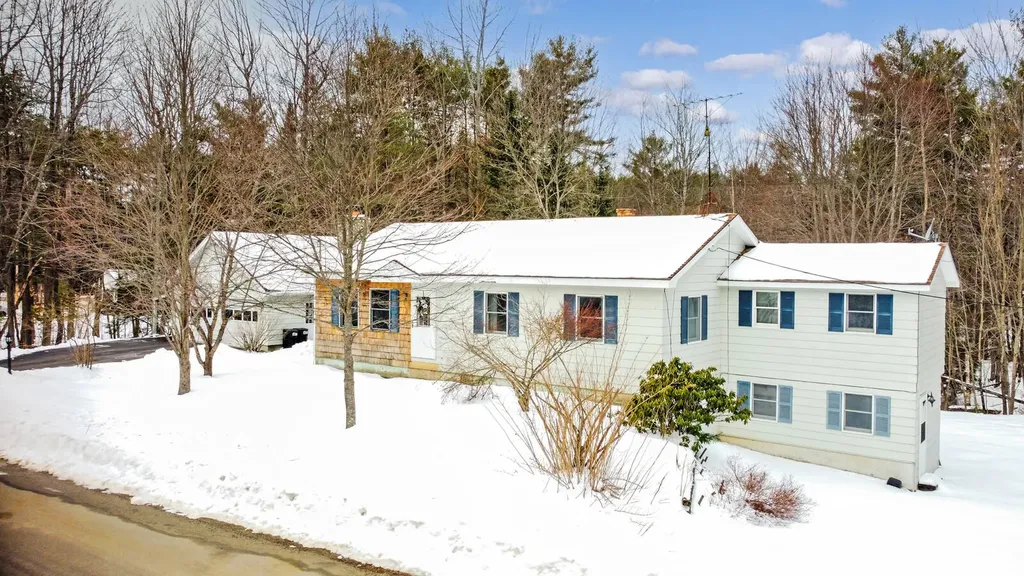 12 Tallwood Drive Sidney ME 04330