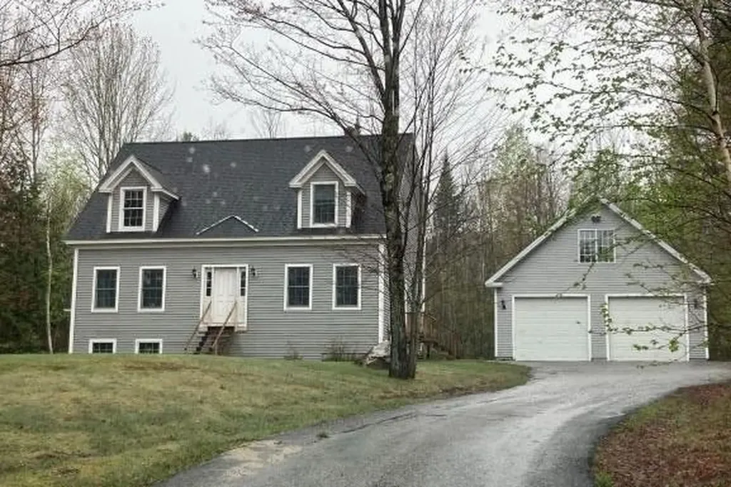 109 Pulsifer Road Poland ME 04274