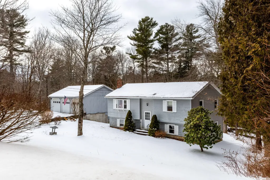 752 Cundys Harbor Road Harpswell ME 04079
