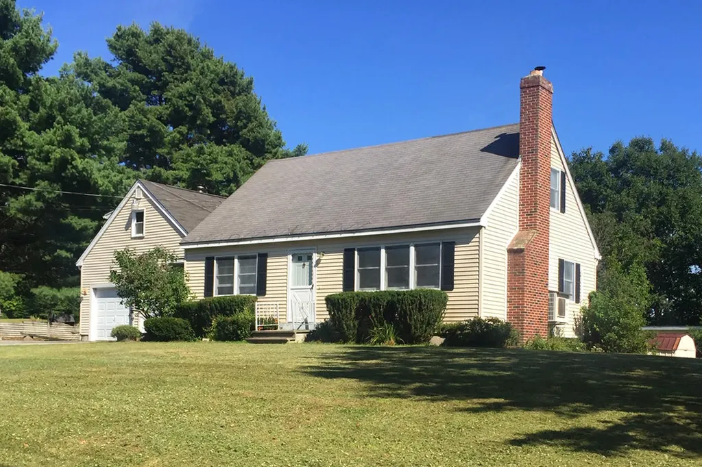 403 Hallowell Road Pownal ME 04069