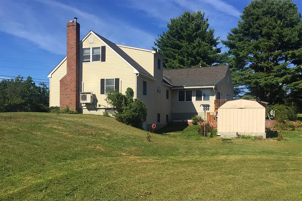 403 Hallowell Road Pownal ME 04069