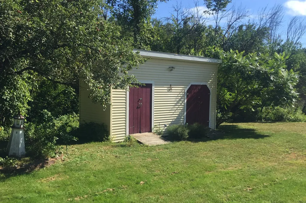 403 Hallowell Road Pownal ME 04069