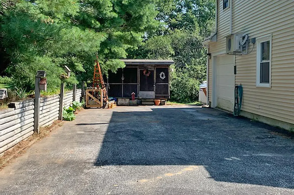 403 Hallowell Road Pownal ME 04069