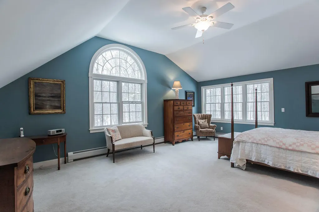 3 Edward Circle York ME 03909