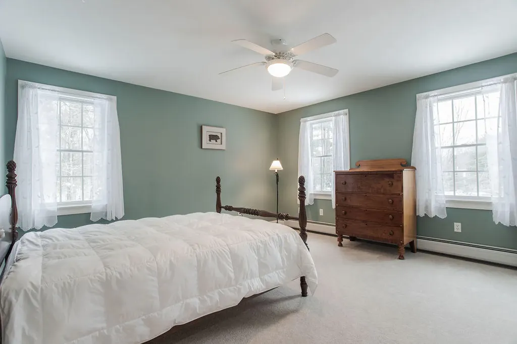 3 Edward Circle York ME 03909