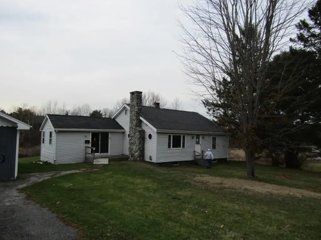 487 Brewer Lake Road Orrington ME 04474