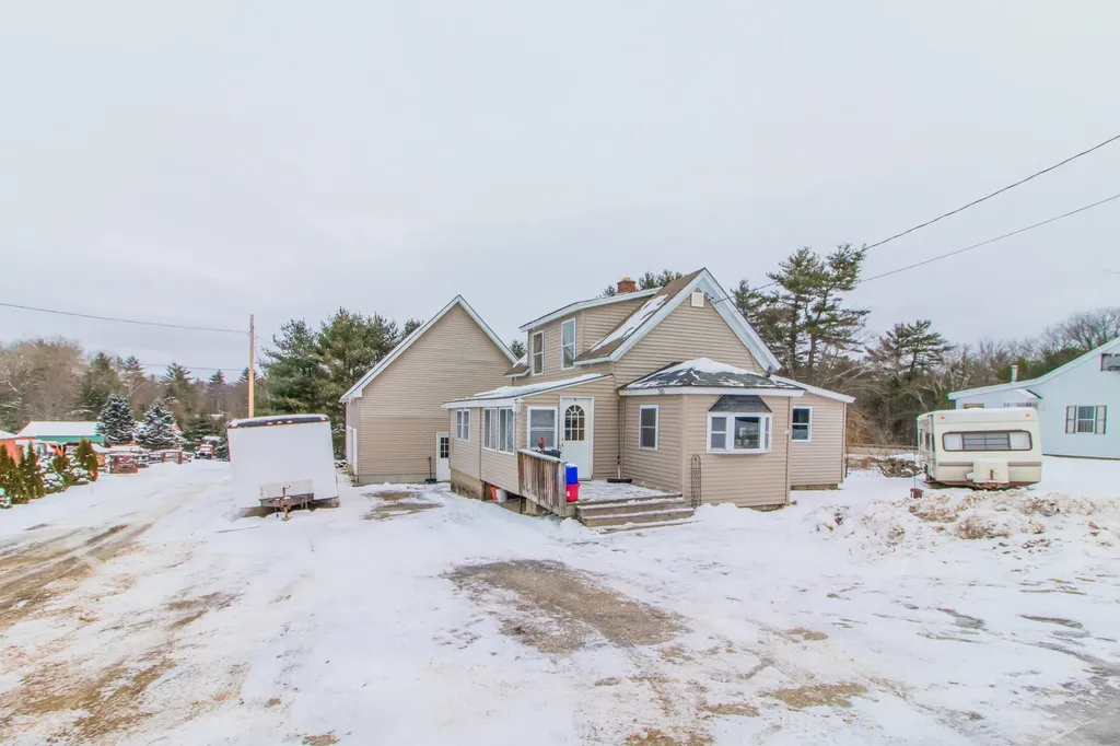 30 West Waterman Road Auburn ME 04210
