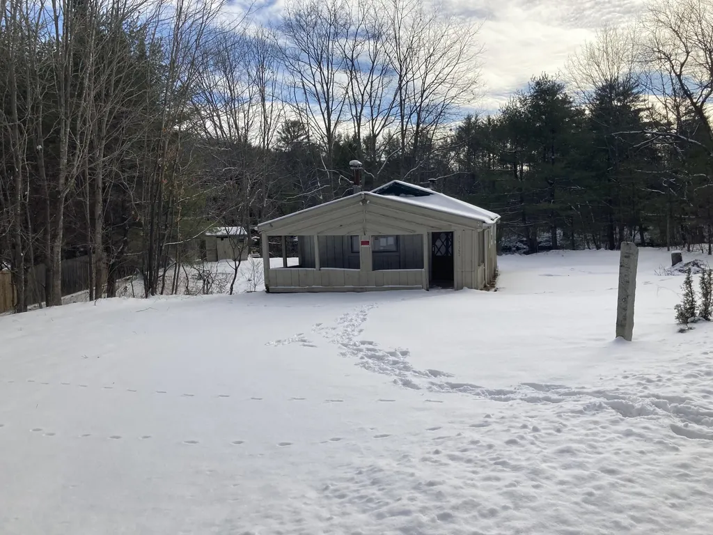 1125 River Road Hiram ME 04041