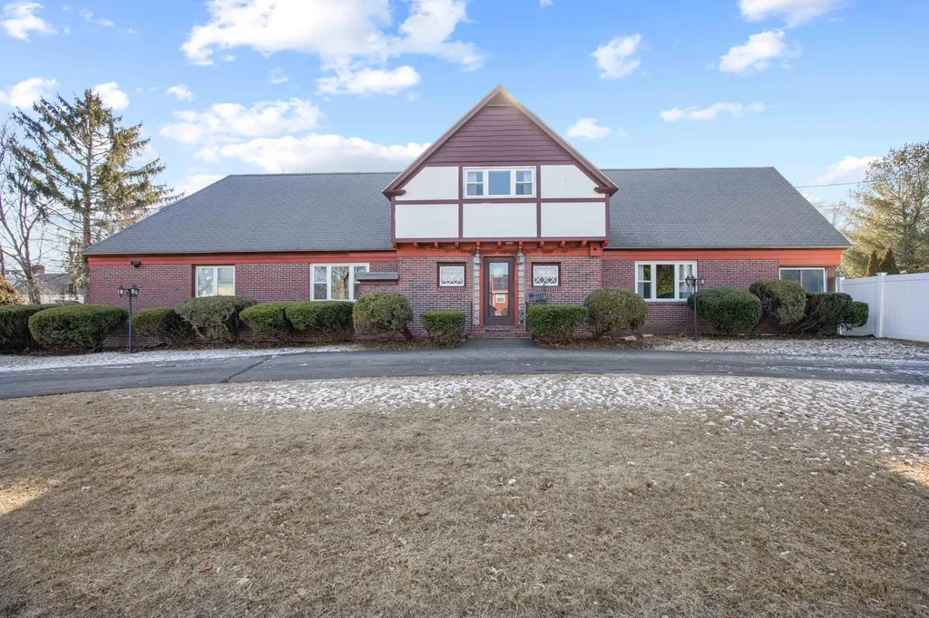 63 Parsons Road Portland ME 04103