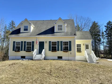 527 Rockland Street Rockport ME 04856