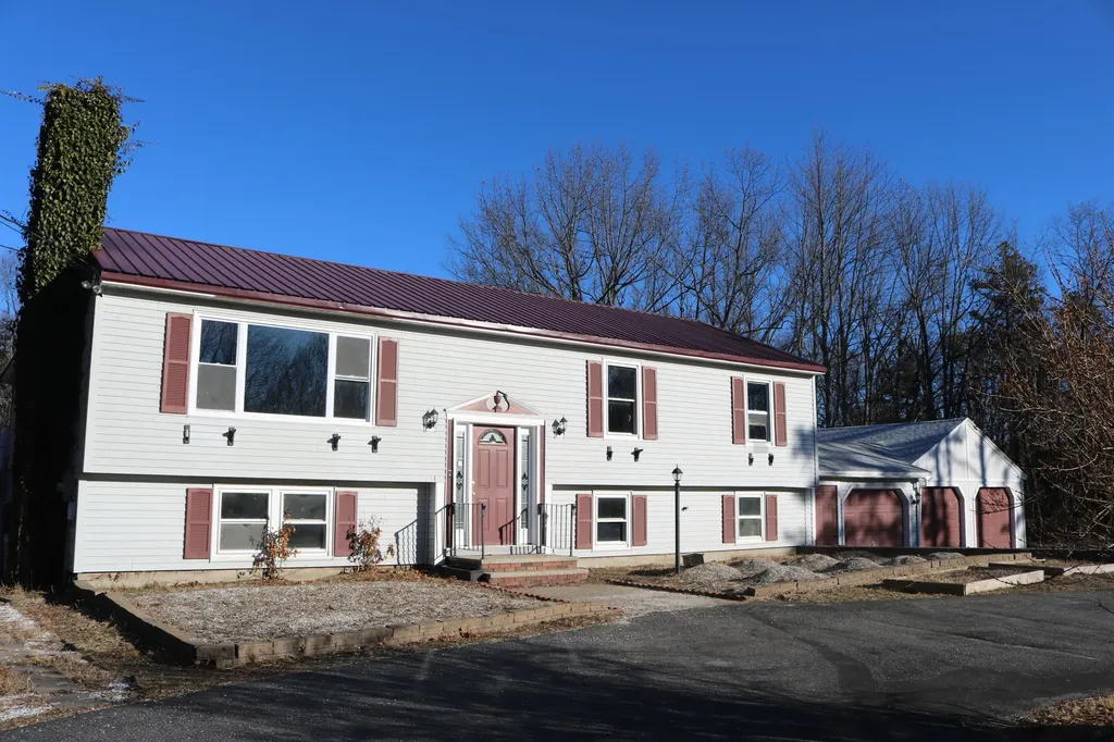627 Webber Hill Road Kennebunk ME 04043