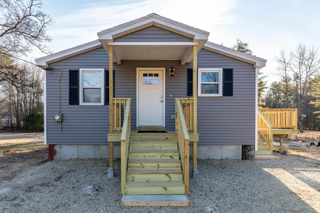 7 Daisy Lane Berwick ME 03901