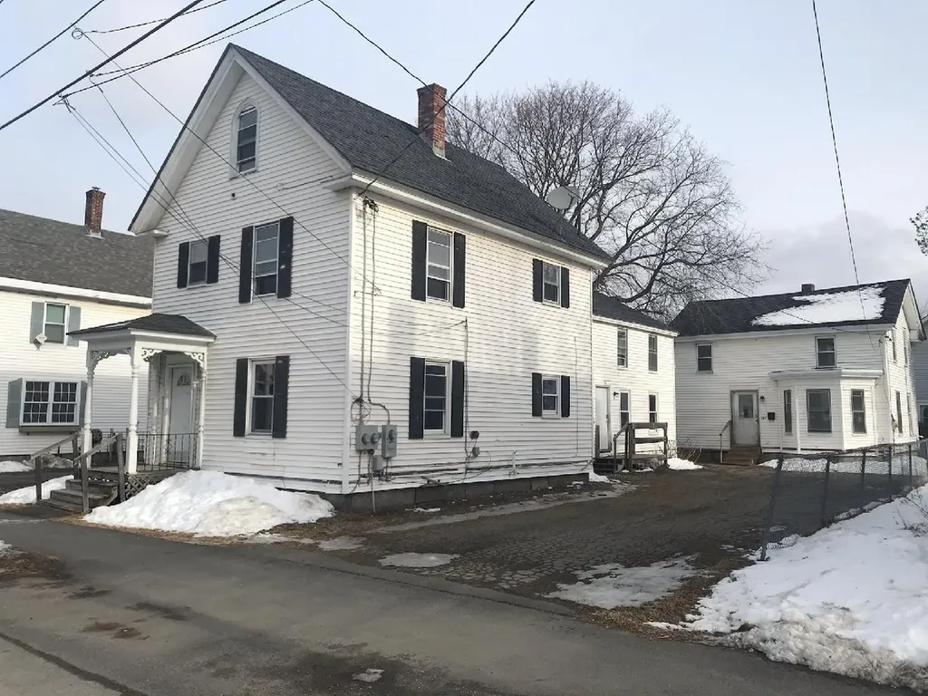 137-139 Grove Street Bangor ME 04401