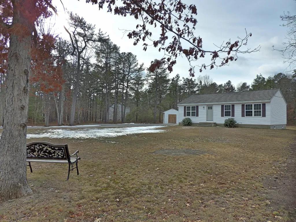 24 Clear Brook Crossing Kennebunk ME 04043