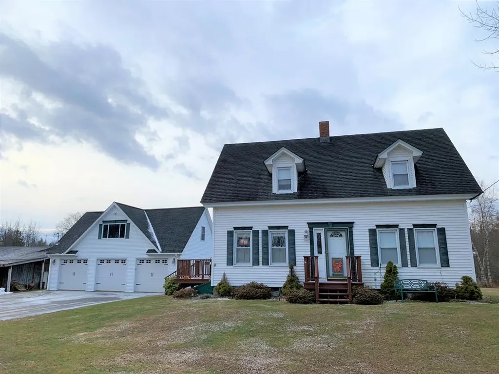 5 Pond Road Mercer ME 04957