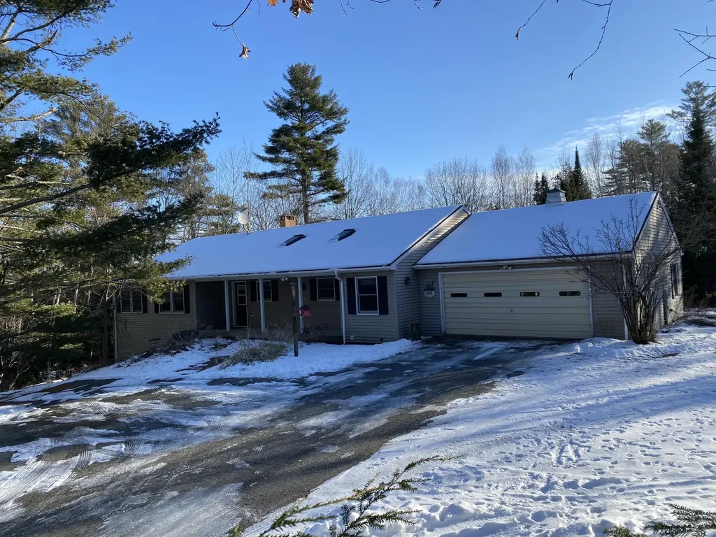754 Clary Hill Road Union ME 04862