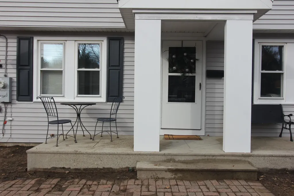 165 Columbia Avenue Brunswick ME 04011
