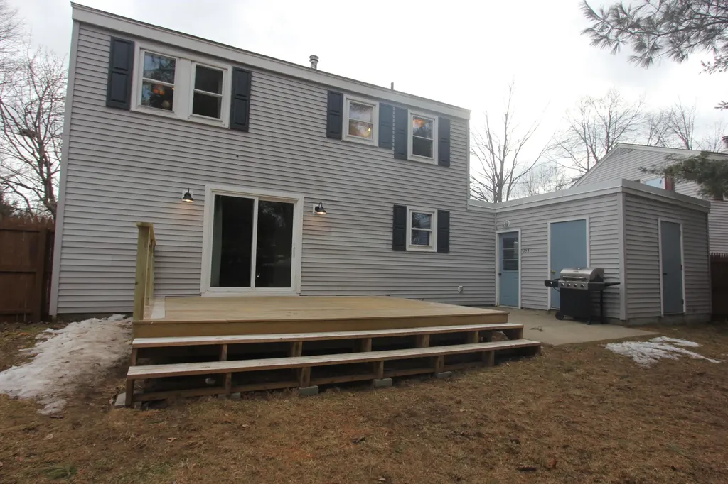 165 Columbia Avenue Brunswick ME 04011