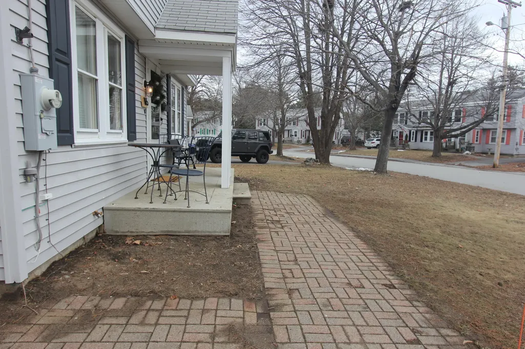 165 Columbia Avenue Brunswick ME 04011