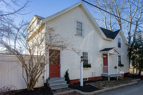 22 Lindsey Street Rockland ME 04841