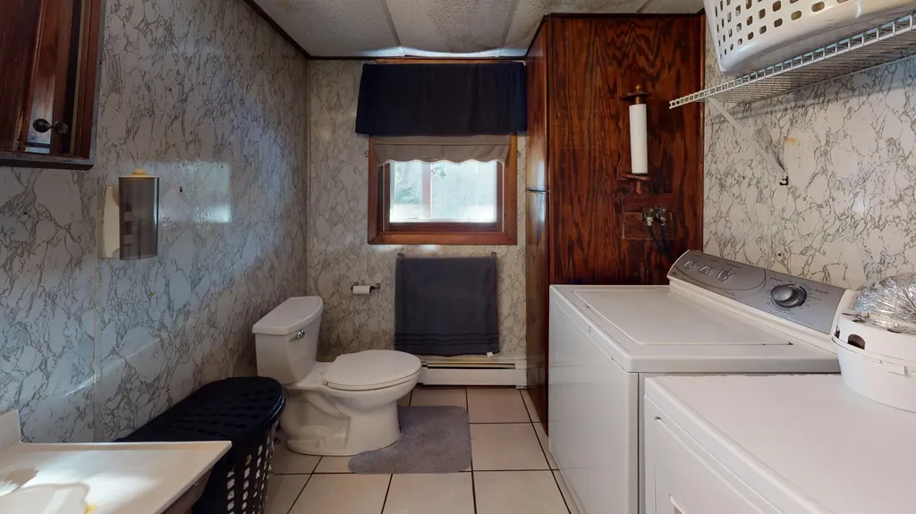 28 Canterbury Lane Turner ME 04282