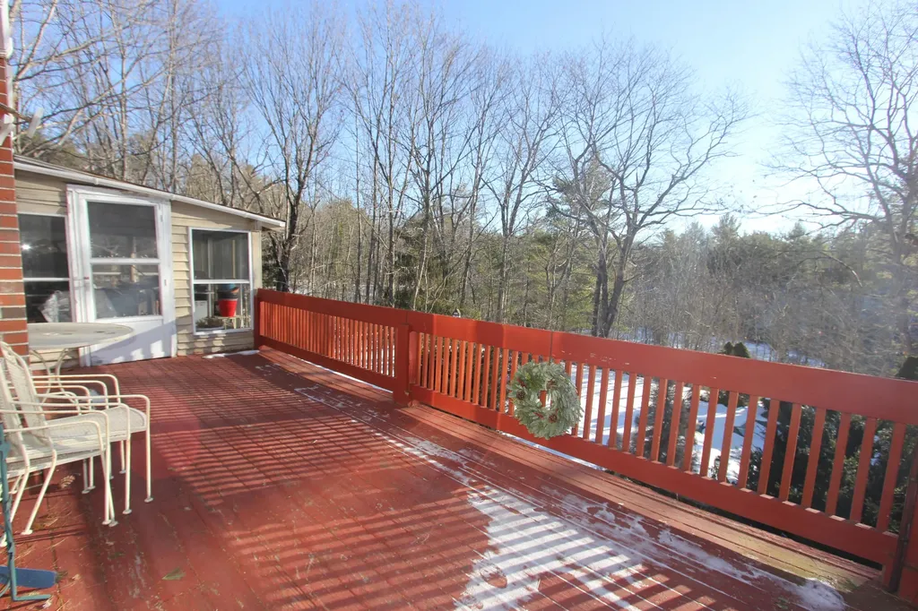 28 Canterbury Lane Turner ME 04282