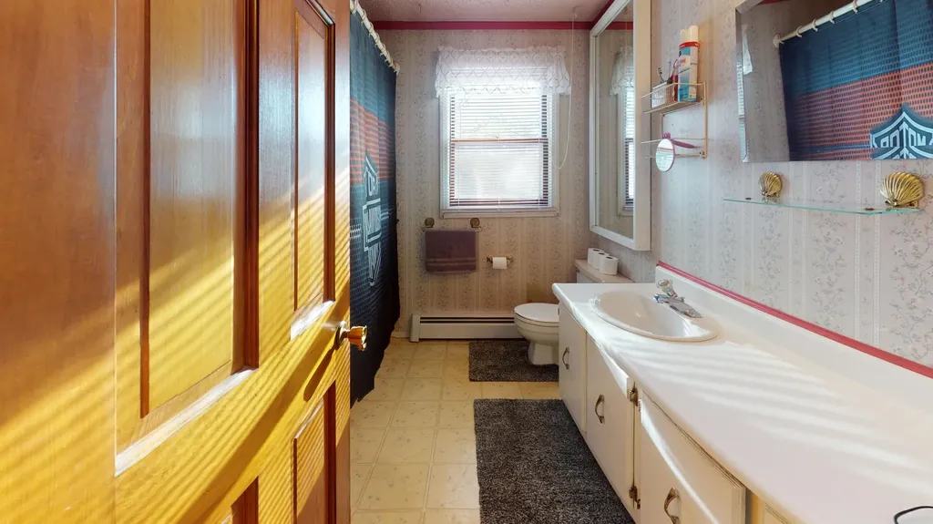 28 Canterbury Lane Turner ME 04282