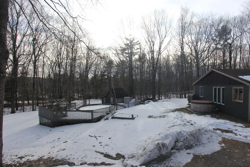 90 Whippoorwill Road Litchfield ME 04350