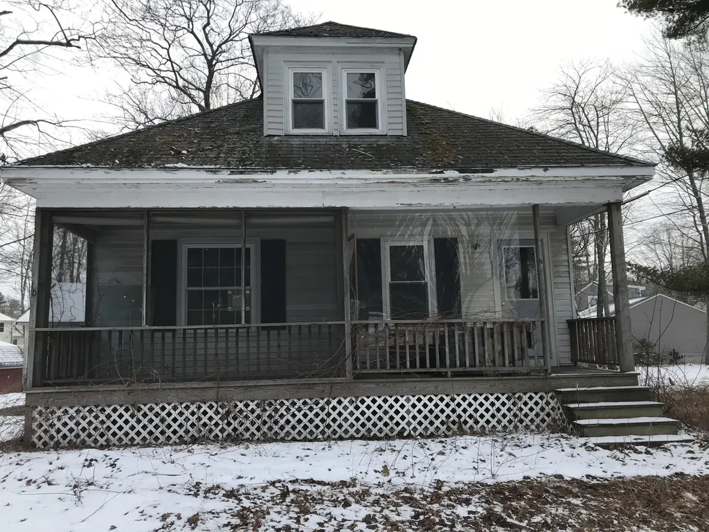 16 Belden Street Portland ME 04103